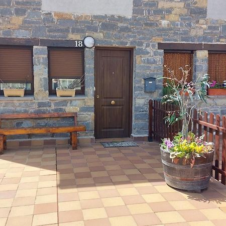 Apartamentos Castiello De Jaca 3000 Экстерьер фото